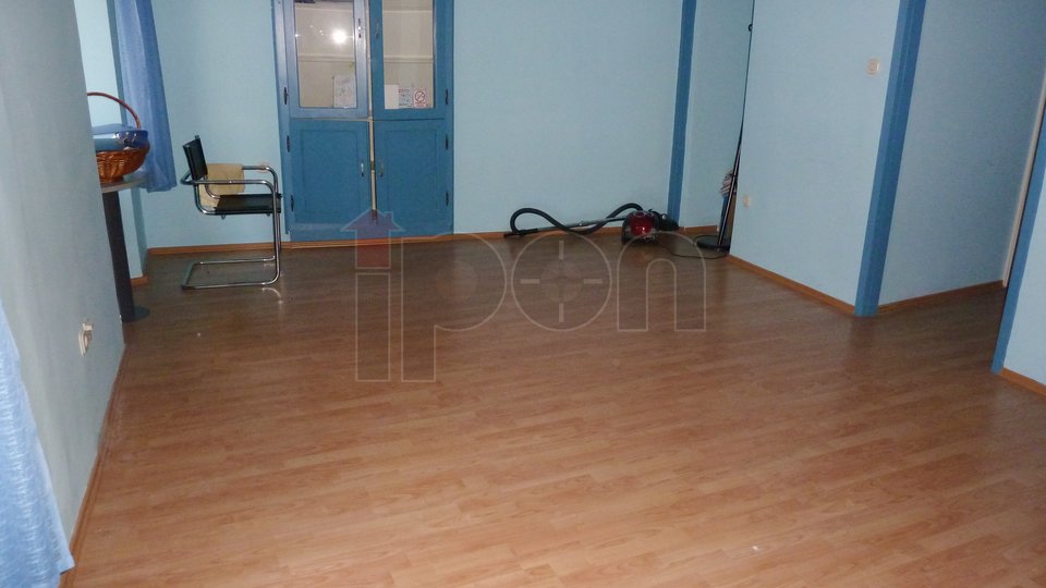 Commercial Property, 40 m2, For Rent, Rijeka - Centar