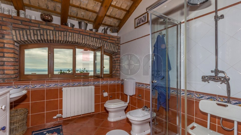 Haus, 223 m2, Verkauf, Opatija - Poljane