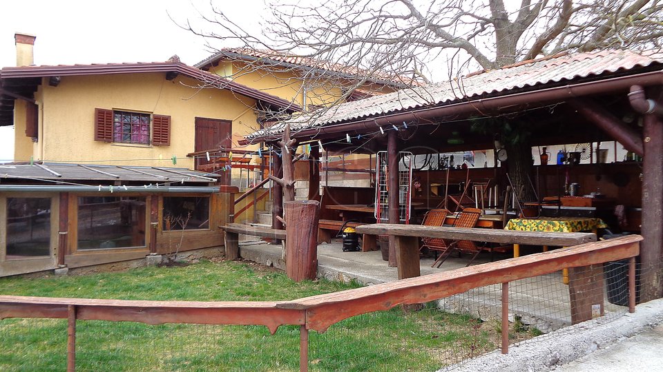 Casa, 449 m2, Vendita, Rupa