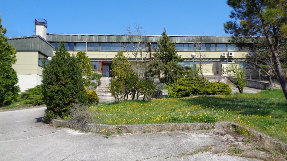 Commercial Property, 2582 m2, For Sale, Kršan - Potpićan