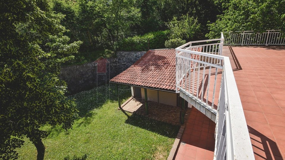 House, 300 m2, For Sale, Rijeka - Gornja Vežica