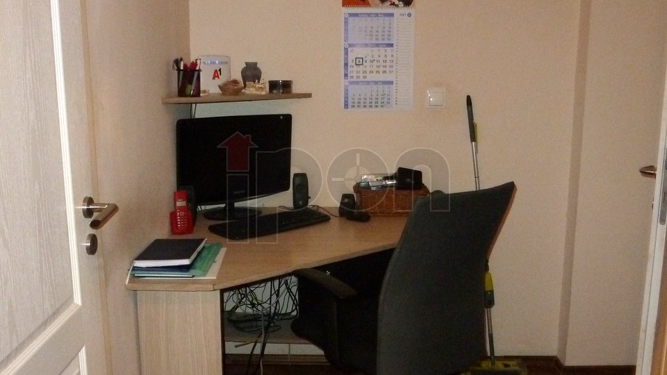 Mlaka, stan od 200 m2 podijeljen u 2 stambene jedinice
