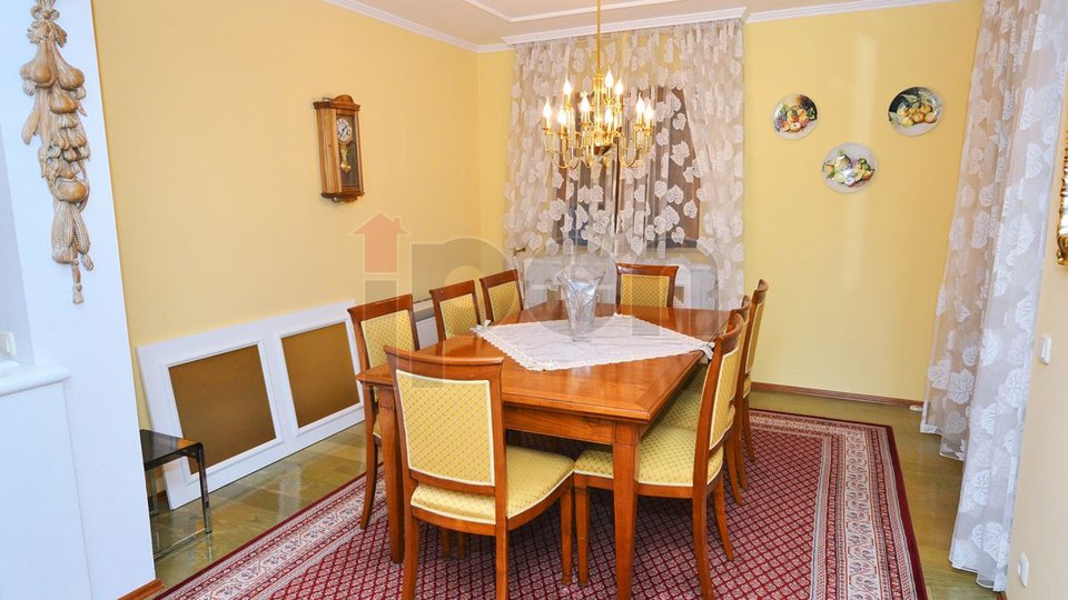 House, 400 m2, For Sale, Opatija - Ičići