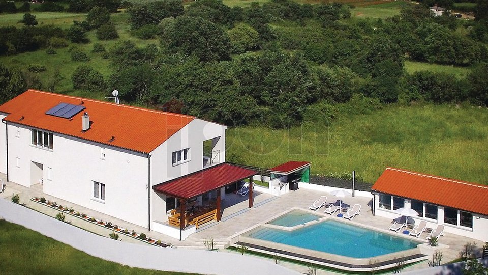 House, 309 m2, For Sale, Marčana