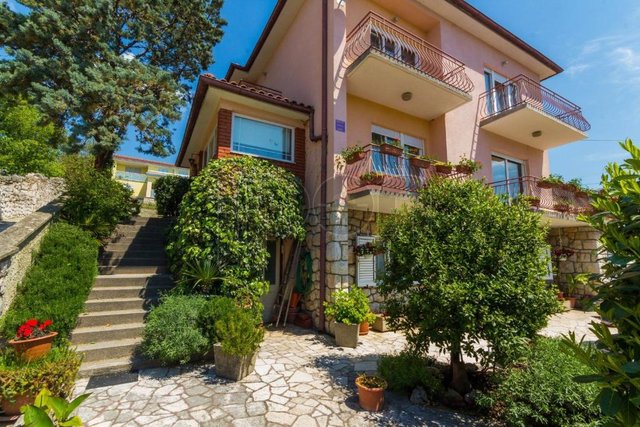 House, 250 m2, For Sale, Novi Vinodolski