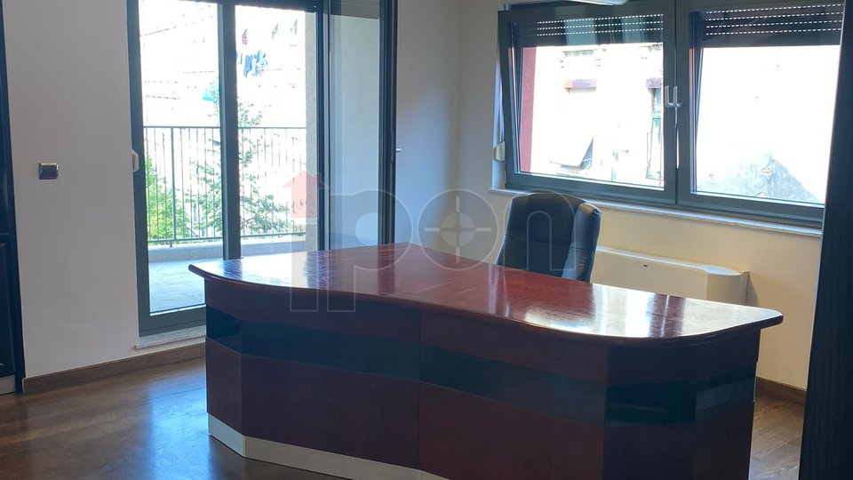 Commercial Property, 102 m2, For Sale, Rijeka - Centar