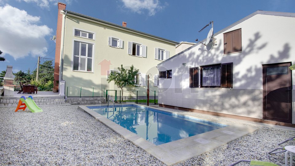 House, 542 m2, For Sale, Rijeka - Pulac