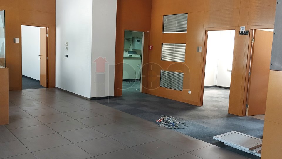 Pisarne, 180 m2, Najem, Rijeka - Donja Vežica