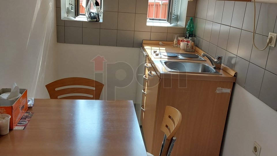 Commercial Property, 180 m2, For Rent, Rijeka - Donja Vežica