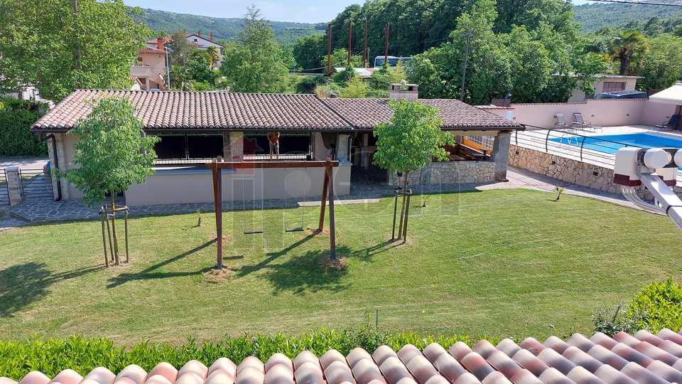 Casa, 200 m2, Vendita, Pićan