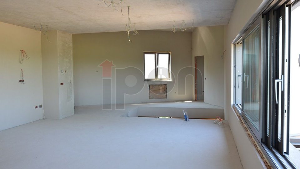 House, 260 m2, For Sale, Poreč