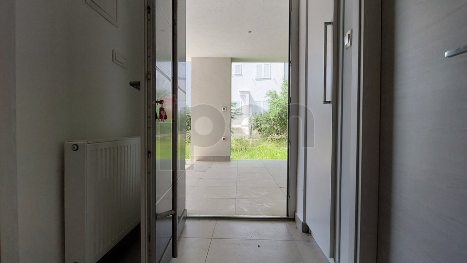 Casa, 200 m2, Vendita, Rab