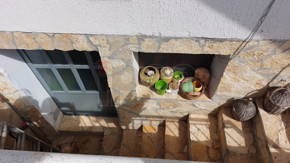 House, 280 m2, For Sale, Malinska