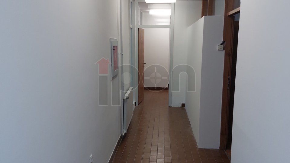Commercial Property, 176 m2, For Sale, Rijeka - Podmurvice