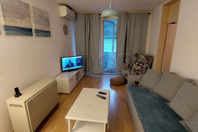 Wohnung, 42 m2, Vermietung, Rijeka - Krnjevo