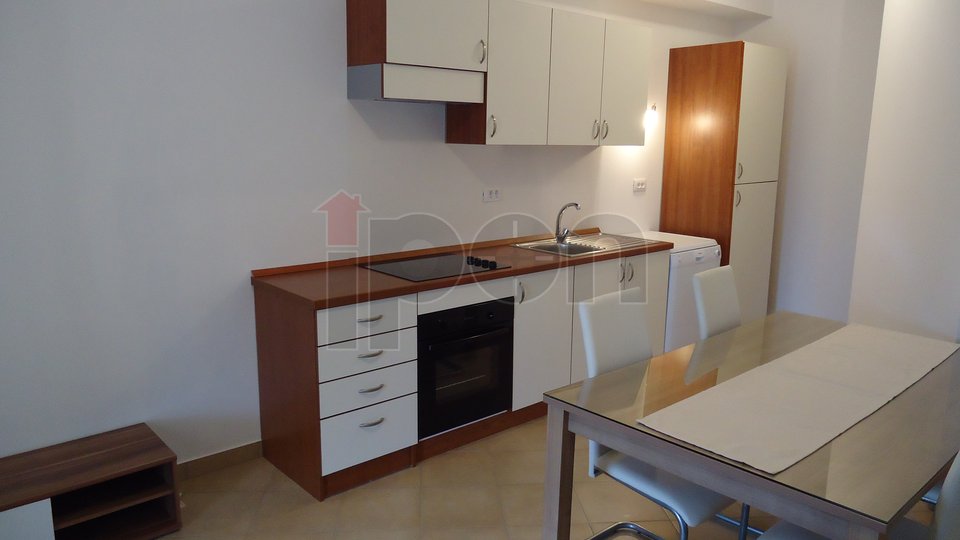 Wohnung, 65 m2, Vermietung, Rijeka - Martinkovac