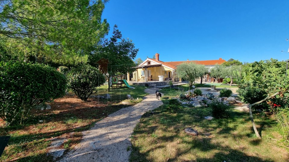 House, 498 m2, For Sale, Dobrinj