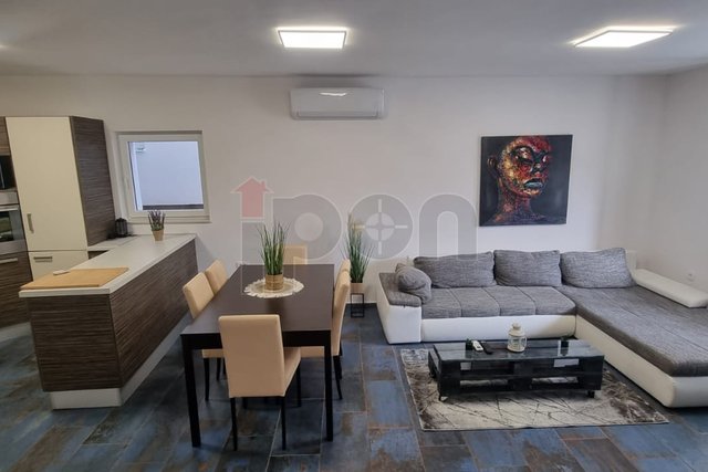 Apartment, 95 m2, For Rent, Rijeka - Krimeja