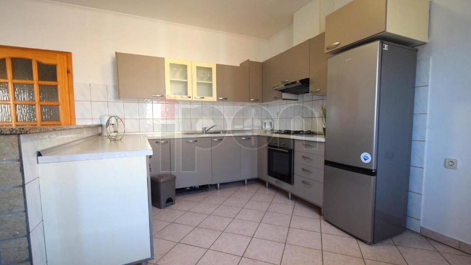 Haus, 260 m2, Verkauf, Malinska