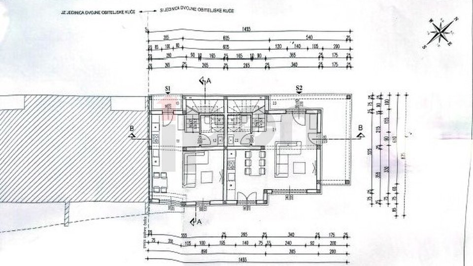 Jadranovo, 170 m od mora, zemljište sa građevinskom dozvolo, plaćene komunalije
