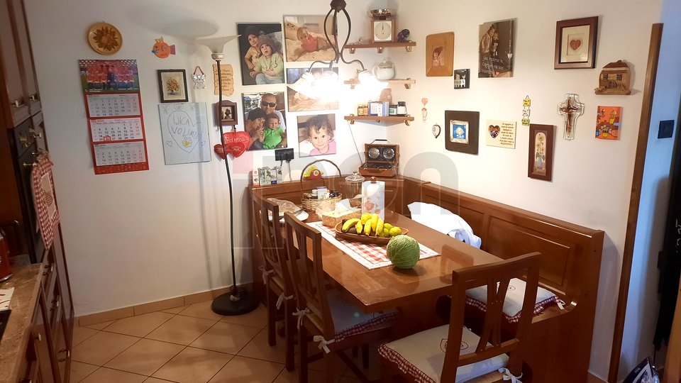 House, 160 m2, For Sale, Rijeka - Gornja Vežica