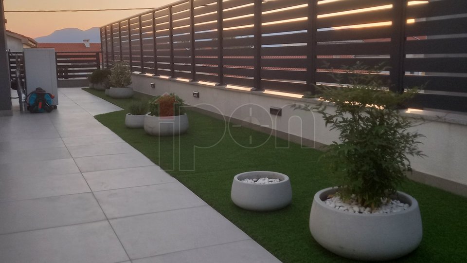 Appartamento, 137 m2, Vendita, Rijeka - Donja Drenova