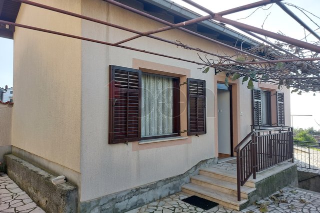 Wohnung, 40 m2, Vermietung, Rijeka - Zamet