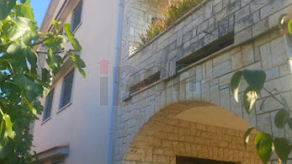 House, 480 m2, For Sale, Rijeka - Pehlin
