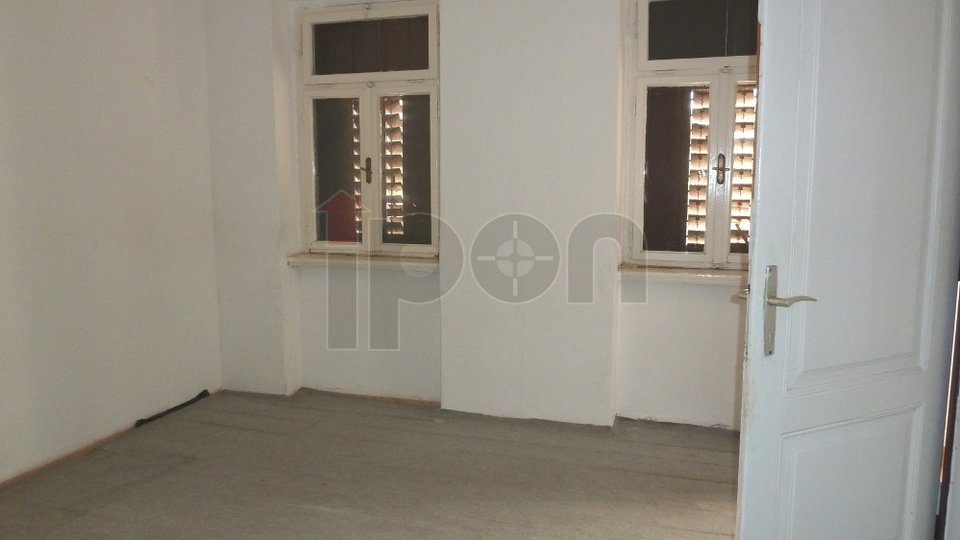 House, 95 m2, For Sale, Rijeka - Trsat