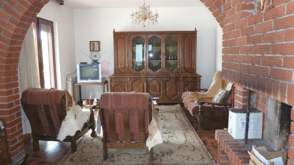 House, 820 m2, For Sale, Dražice