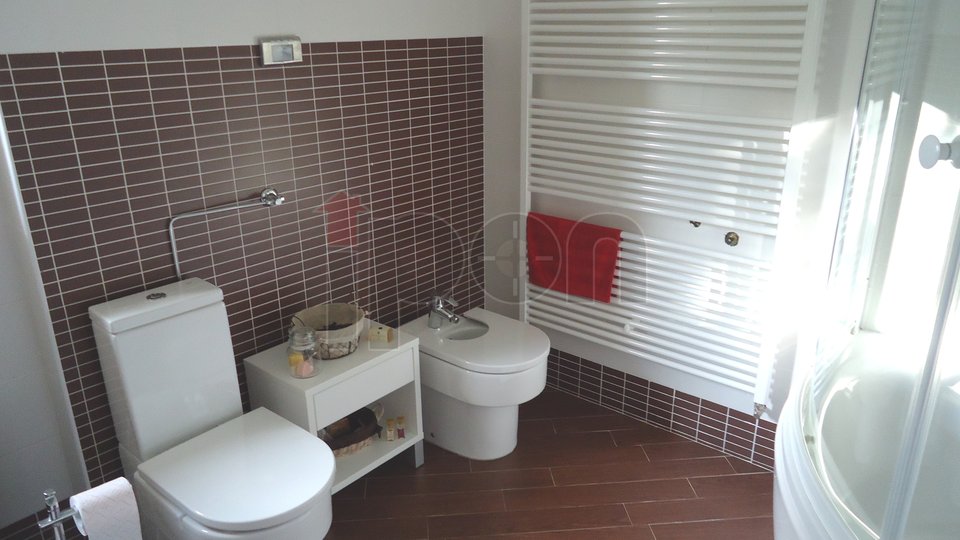 Casa, 174 m2, Vendita, Rijeka - Bulevard