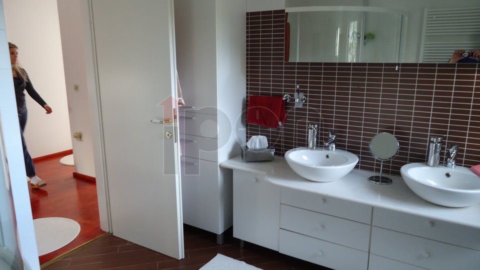 Casa, 174 m2, Vendita, Rijeka - Bulevard