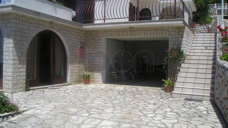 House, 612 m2, For Sale, Crikvenica